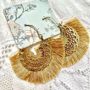 BOHO Fringe dusty copper colour w gold-summer tassel earrings Gypsy/hippy vibe